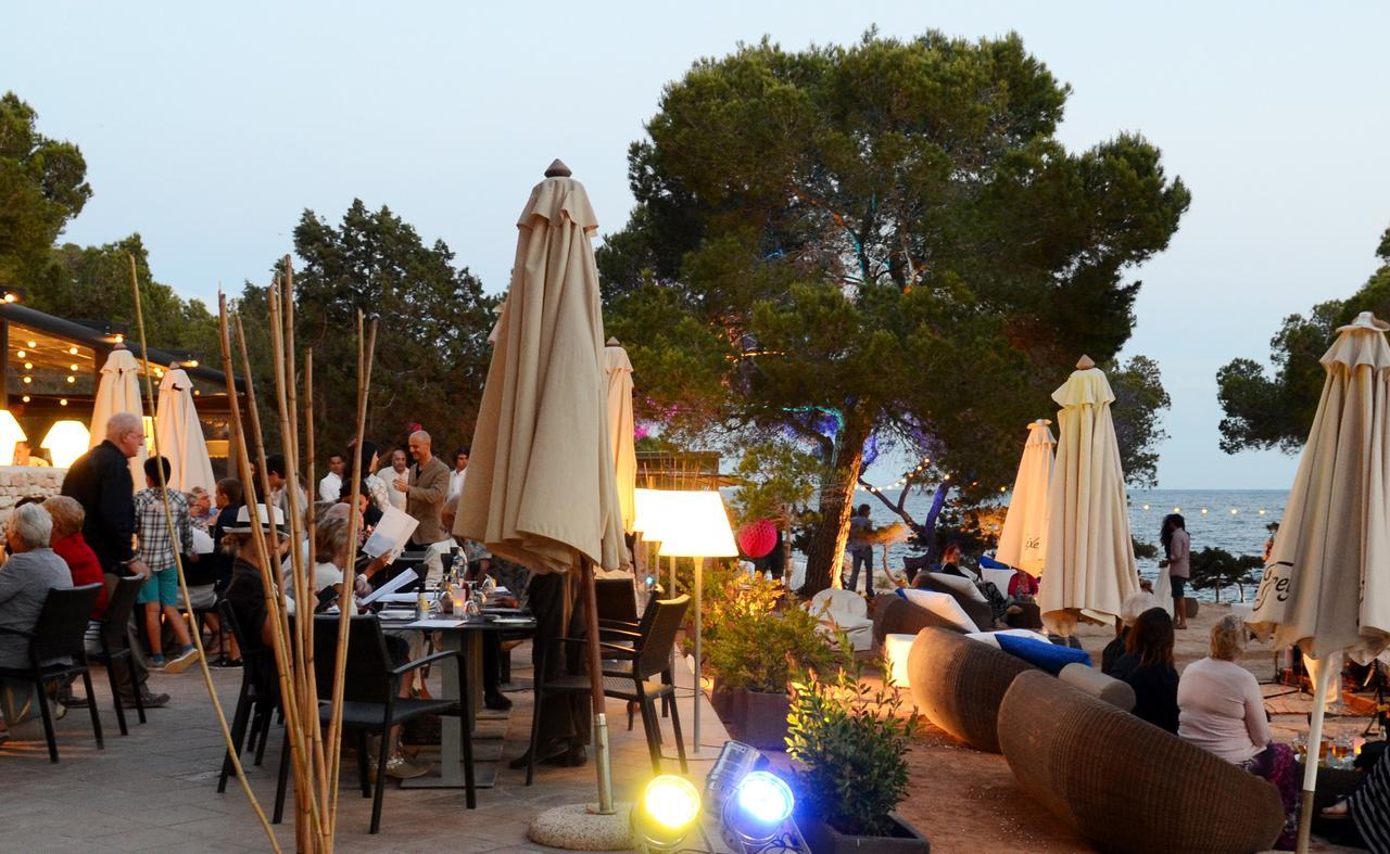 Catalonia Royal Ses Estaques-Adults Only Hotel Santa Eularia des Riu Exterior foto